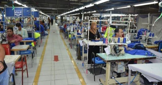 مصانع ملابس جملة في تركيا